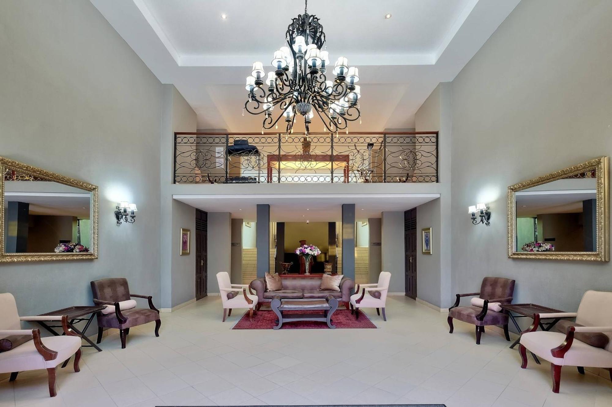 Protea Hotel By Marriott Livingstone Esterno foto